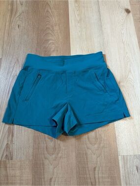 Athleta Trekkie Teal Athletic North Hiking Shorts Women's 6